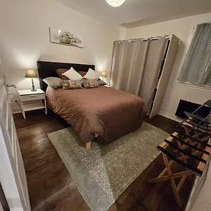  Appartement Deux Chambres, Calme Et Bien Placé....